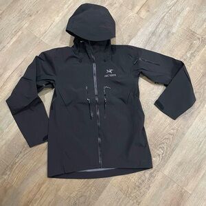 Arc’teryx Alpha SV Gore-Tex Pro Waterproof Shell Jacket Men’s Large